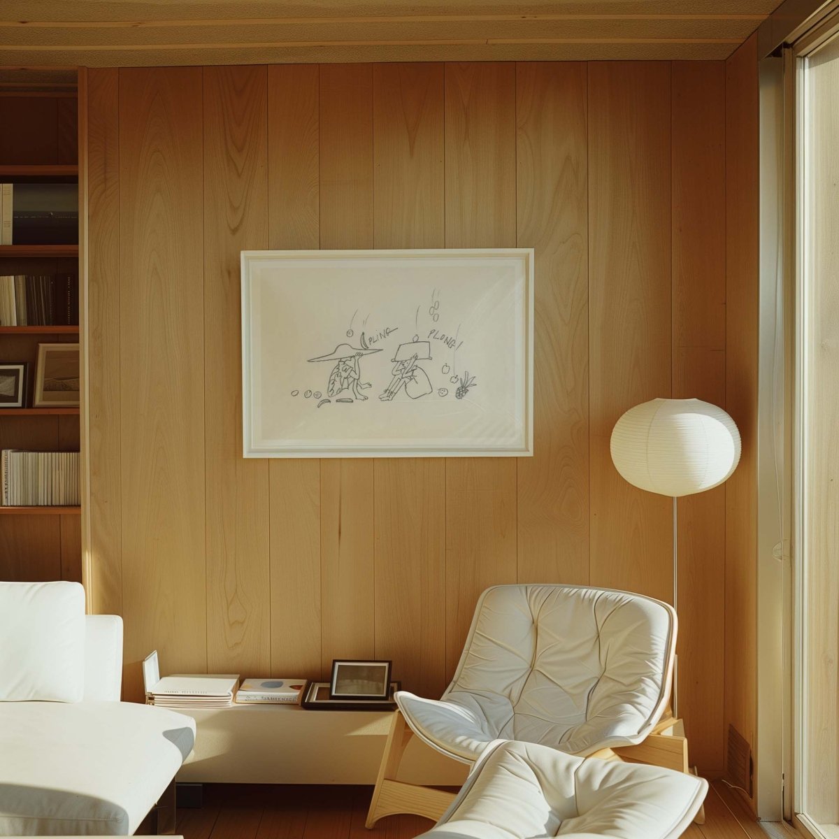 Pling og Plong plakat indrammet på væg i lyst rum – minimalistisk børnekunst med enkle linjer og udtryk.